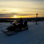 Mukava Mummonmoekki Maaseudun Rauhassa * Koivu