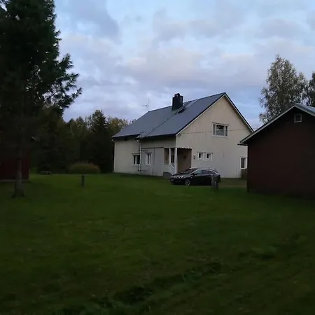 Mukava Mummonmoekki Maaseudun Rauhassa Villa Koivu