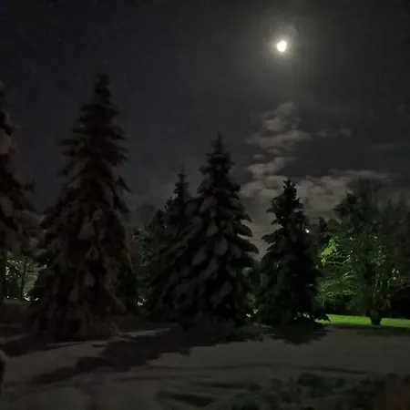 Mukava Mummonmoekki Maaseudun Rauhassa *