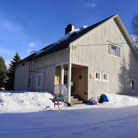 Mukava Mummonmoekki Maaseudun Rauhassa