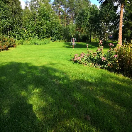 Mukava Mummonmoekki Maaseudun Rauhassa Villa