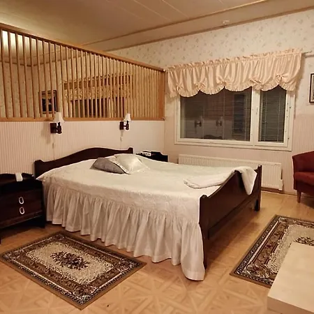 Mukava Mummonmoekki Maaseudun Rauhassa