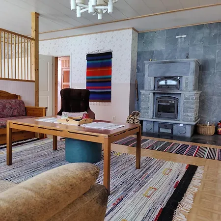 Mukava Mummonmoekki Maaseudun Rauhassa * Koivu