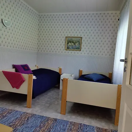 Mukava Mummonmoekki Maaseudun Rauhassa